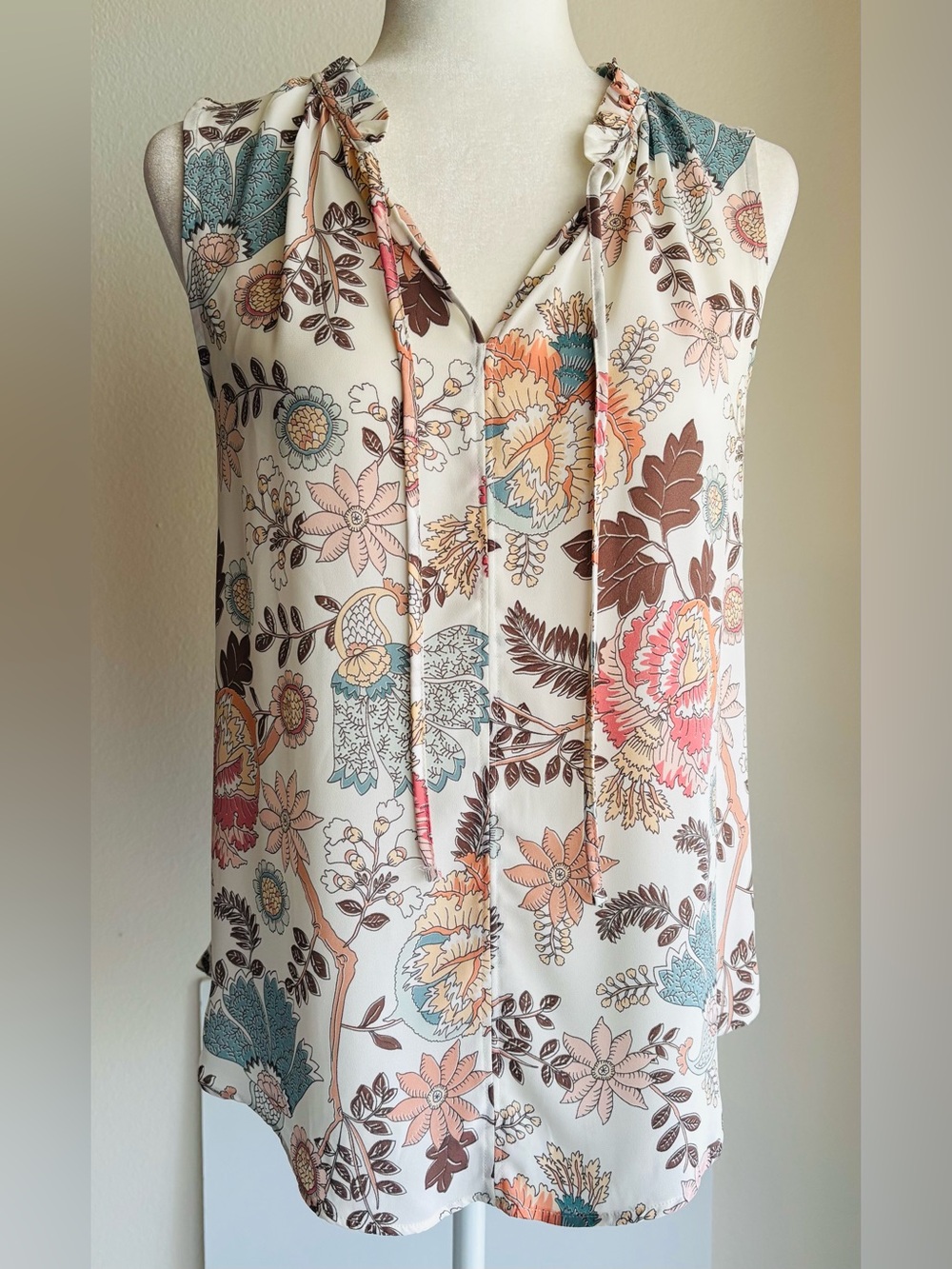 LOFT Floral Sleeveless Top